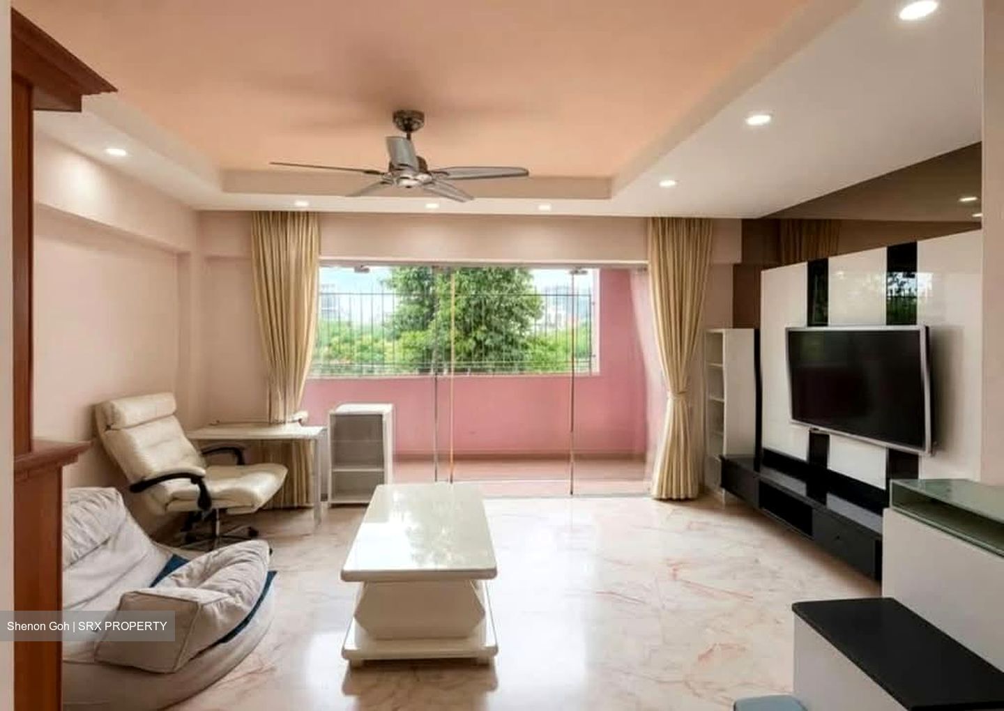 Blk 705 Hougang Avenue 2 (Hougang), HDB Executive #583430091